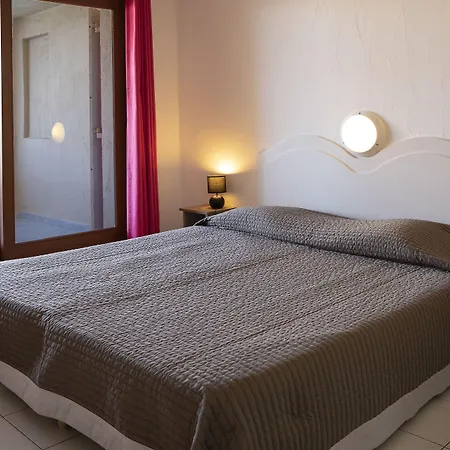 Residence Lago Verde بورتو فيكشْيو