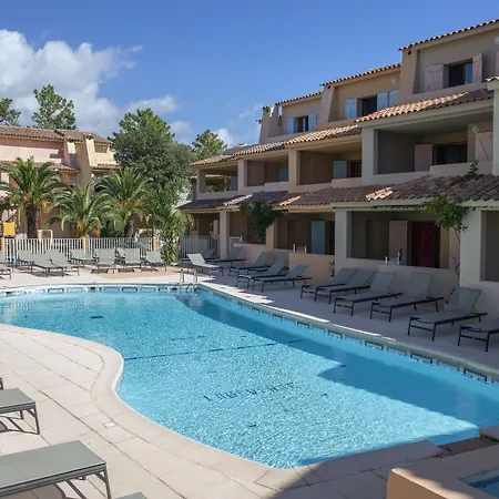 Residence Lago Verde アパートホテル 4*