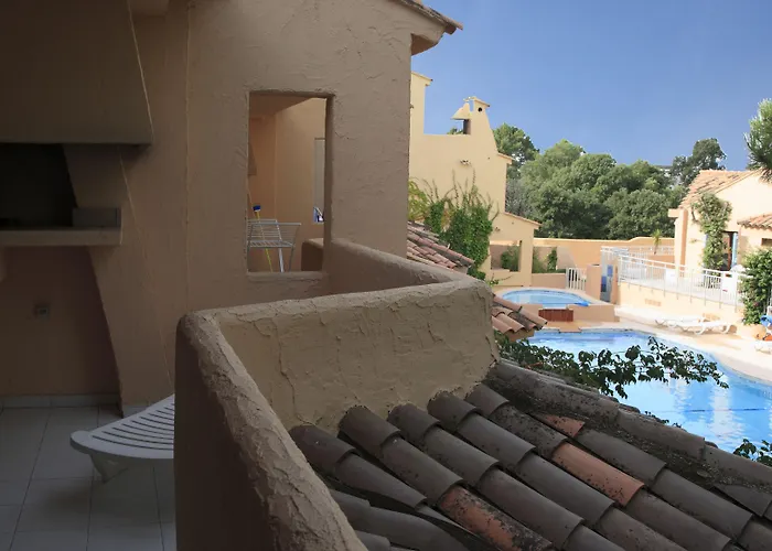 Residence Lago Verde 4* פורטו-וישיו