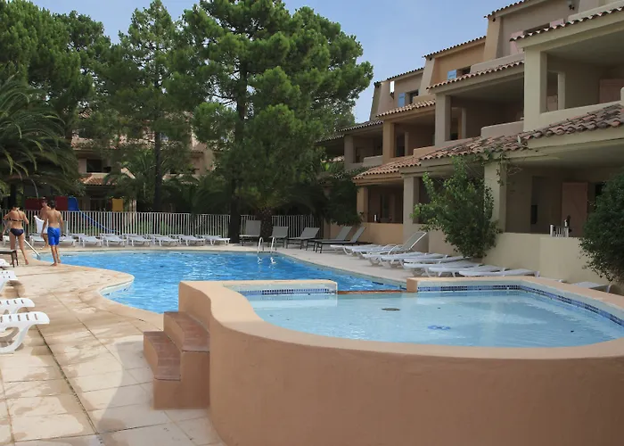 Residence Lago Verde מלון דירות 4*