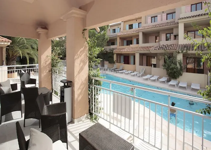 Lago Verde 4* Порто-Веккьо